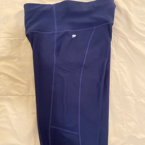 Fabletics Leggings Set - Picture 7 of 16